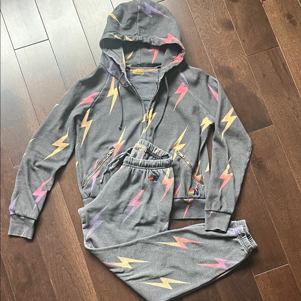 Aviator nation, repeat bolt multicolor sweatsuit  size small